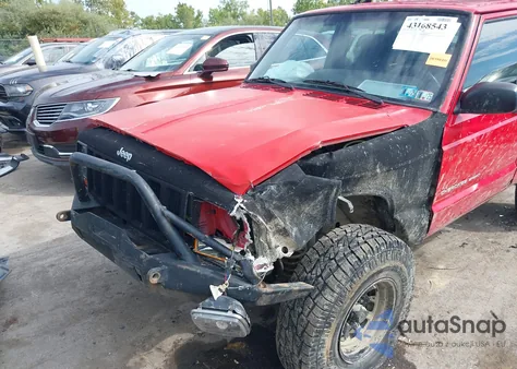 1999 Jeep Cherokee Classic/Sport из США, поврежденный, VIN 1J4FF68S4XL652544